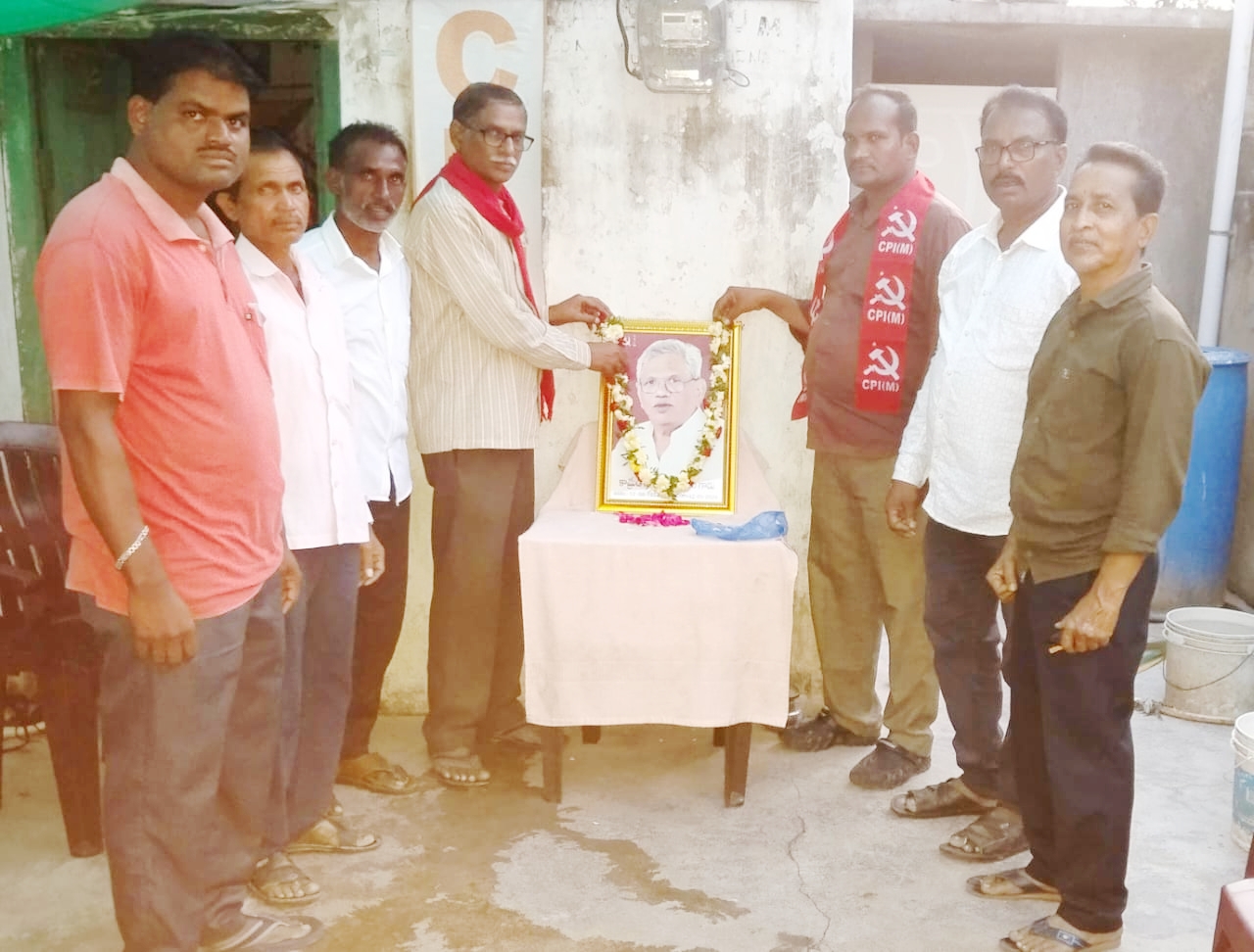 సీతారాం ఏచూరి మృతి కమ్యూనిస్టు ఉద్యమానికి తీరని లోటు