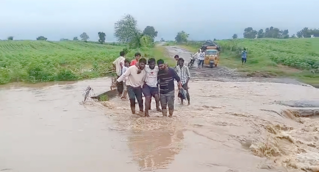 మంత్రి ఆదేశించినా పట్టించుకోని అధికారులు..